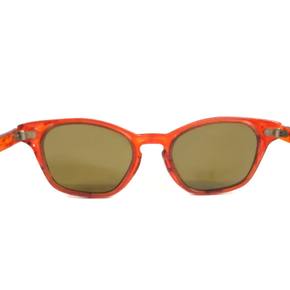 Vintage Sunglasses Clear Reddish Brown Frames with Brown Glass Lenses 45-20-128